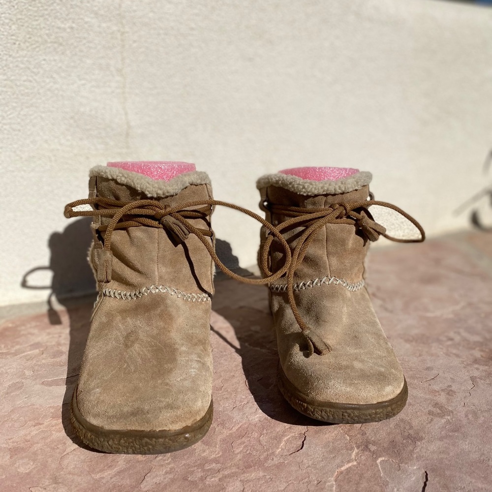Earth Spirit Paula II Tan Suede Ankle Boots 9